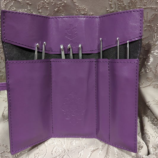 8 piece purple crochet hook set