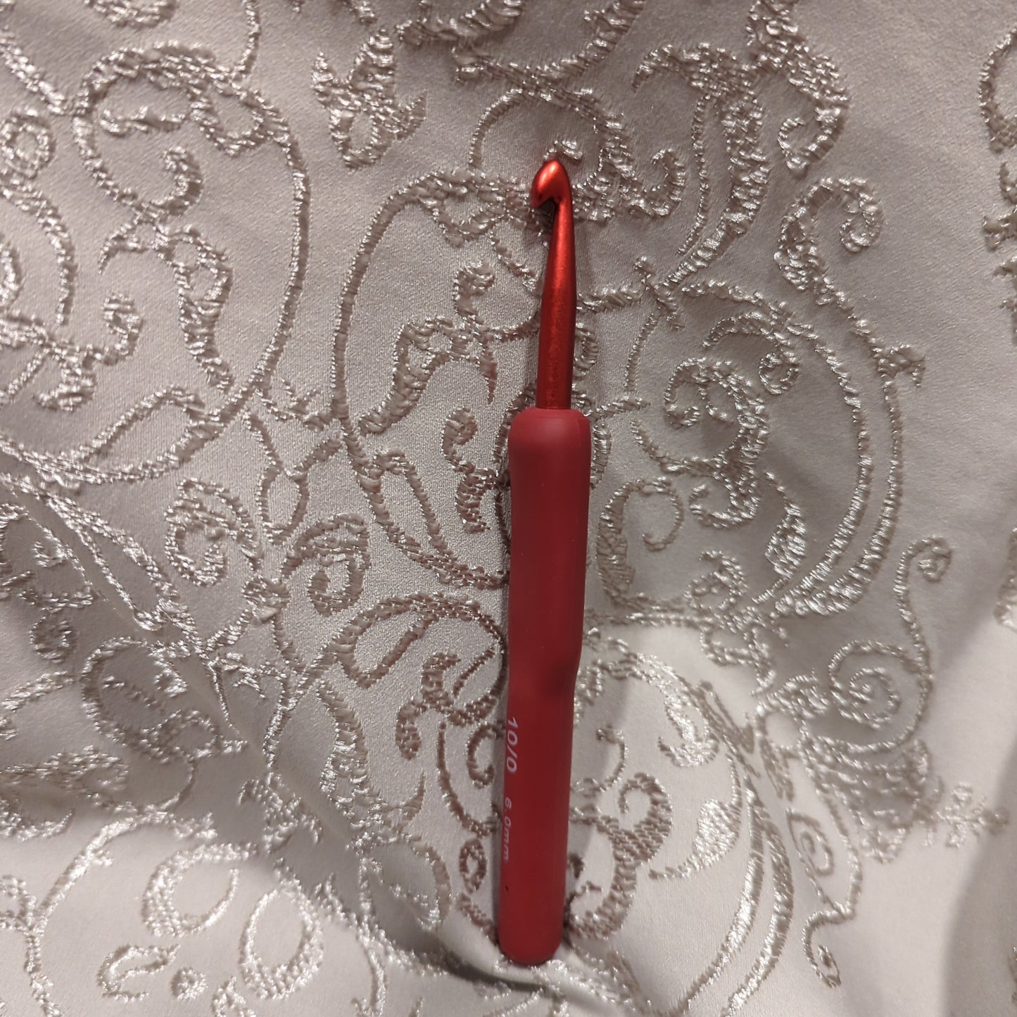 9 Red Crochet Hook set