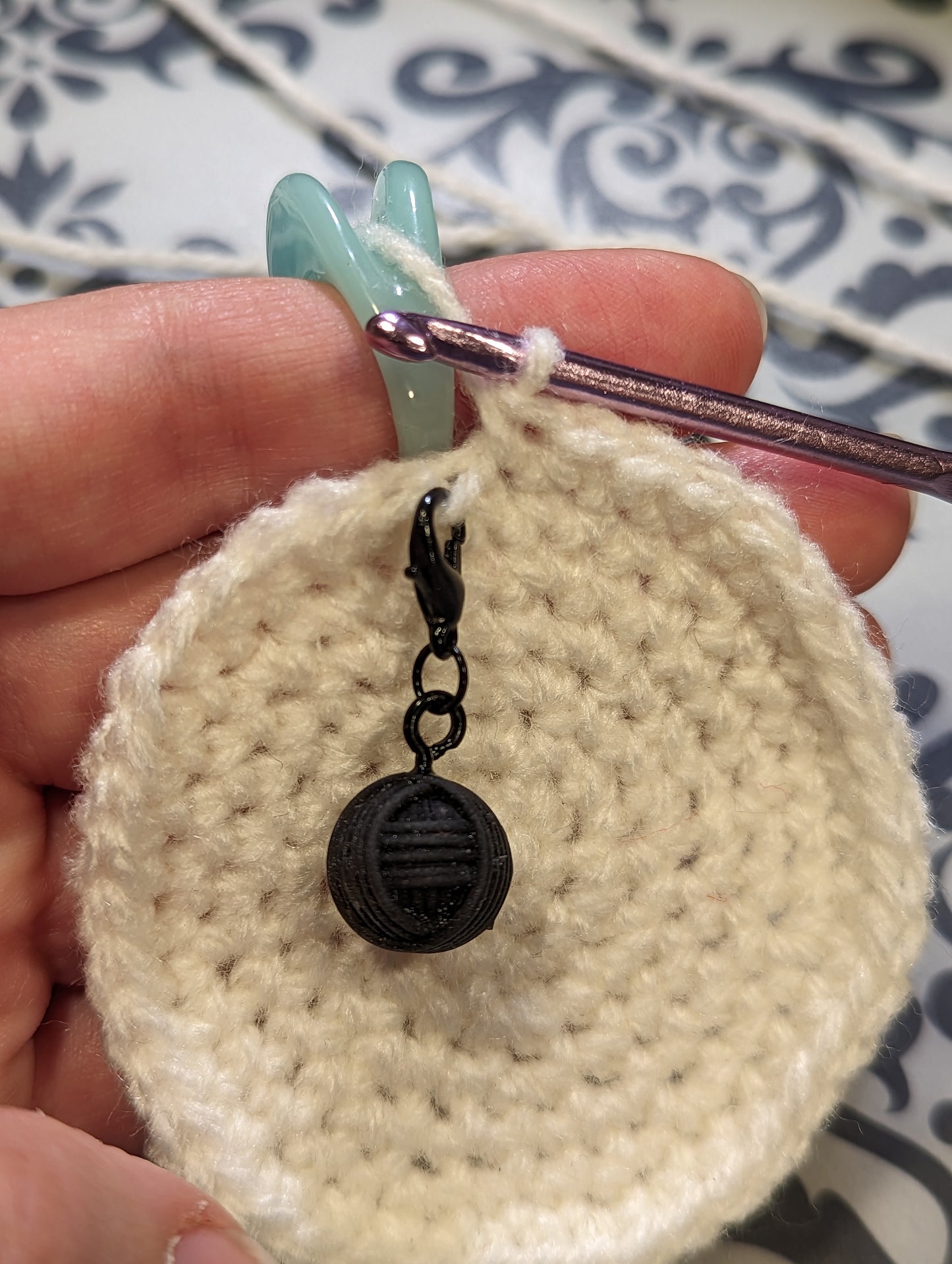 Yarn Ball Stitch Marker/Charm/zipper pull