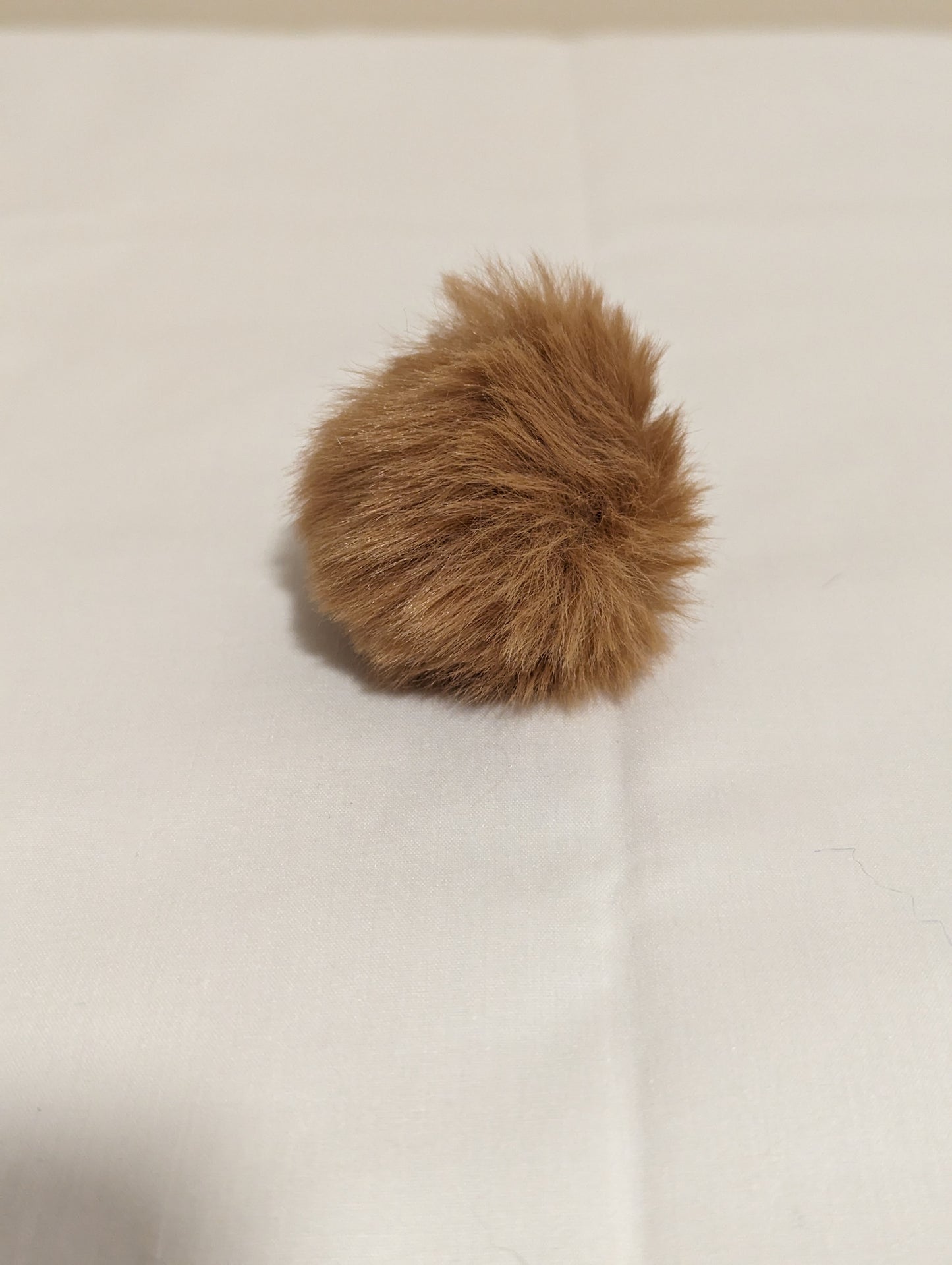 5 cm faux fur pompom