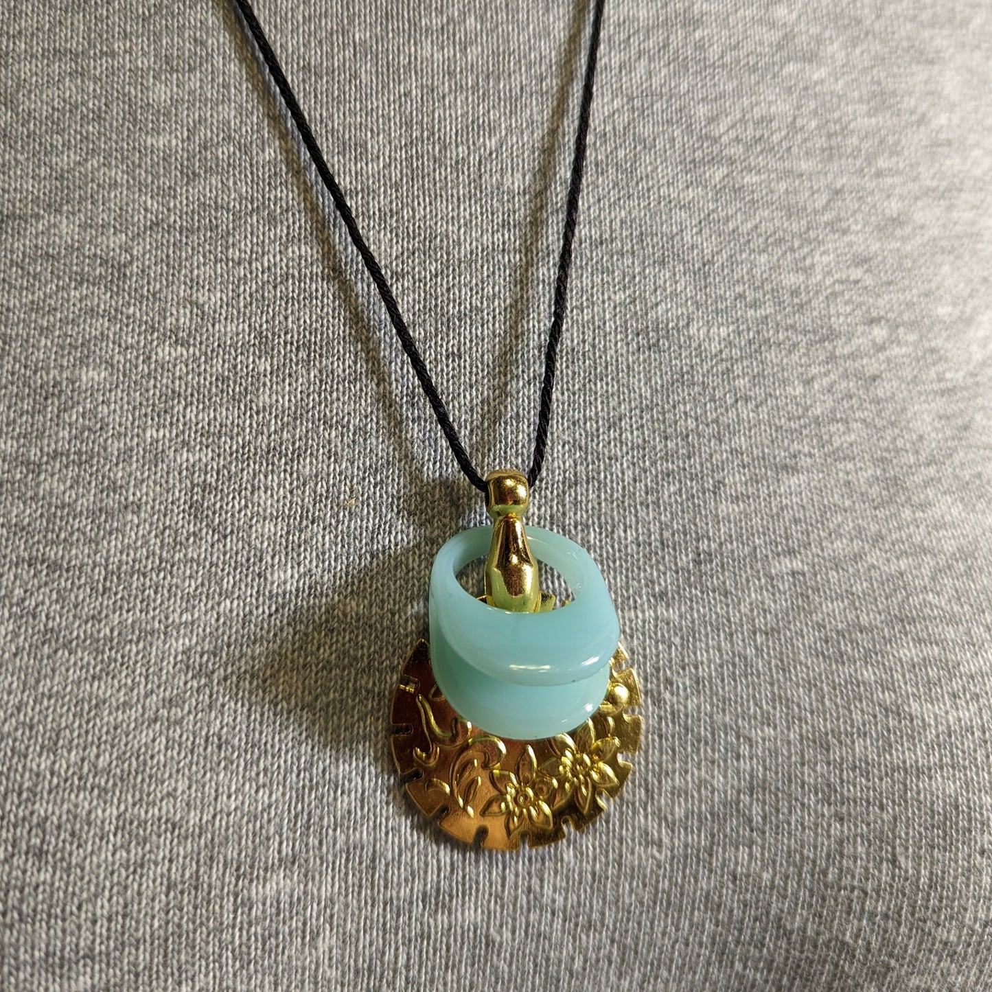 Thread Cutter Pendant Necklace